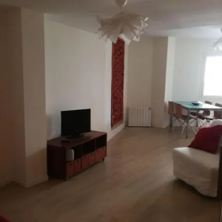 Apartment Very Cosy Apt 7 Min From Camp Nou *
